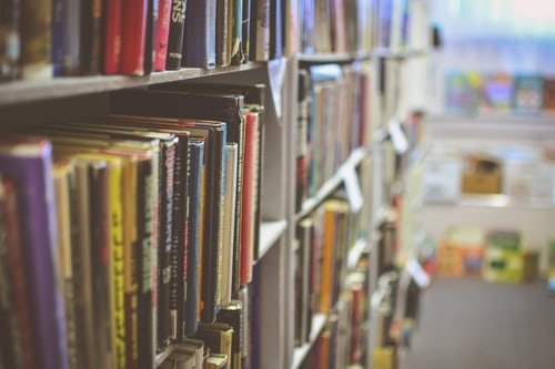 Several books are kept in the shelves